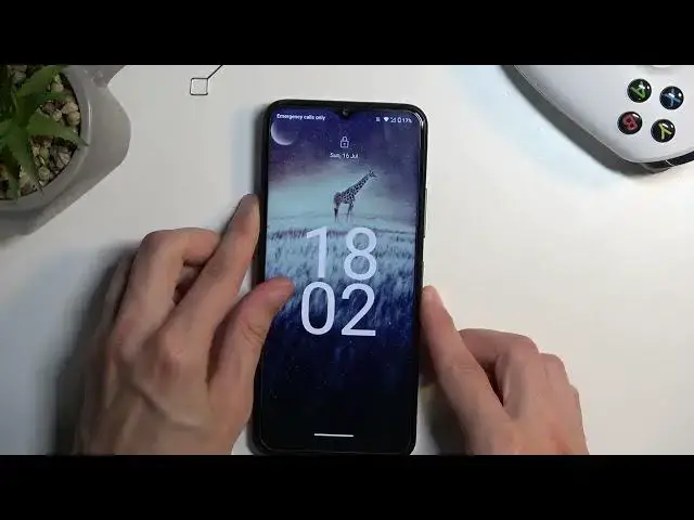 'Video thumbnail for How to Insert SIM Card & SD Card into Nokia C32'
