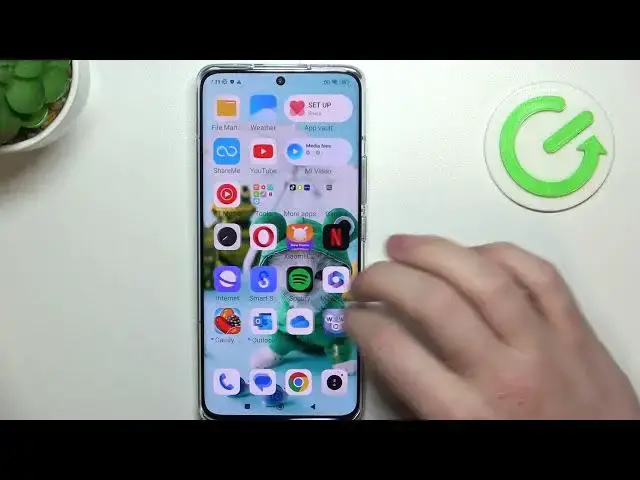 'Video thumbnail for How to Make an Emergency Call in the UK on Xiaomi 13 Pro / Reach UK Helpline'
