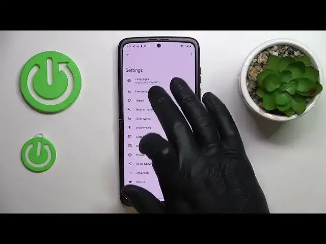 Video thumbnail for Motorola Razr 2022 - How To Add Numbers to Keyboard