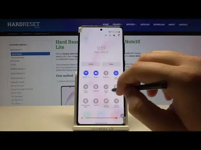 'Video thumbnail for How to Find and Open Flashlight on SAMSUNG Galaxy Note 10 Lite – Use Flashlight'