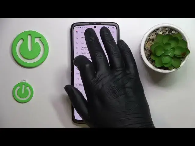 Video thumbnail for Motorola Razr 2022 - How To Activate Keyboard Clipboard