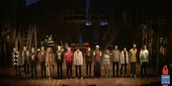 Video thumbnail for Video: RENT Original Cast and More Stars Perform 'Seasons of Love' at 30th Anniversary Concert
