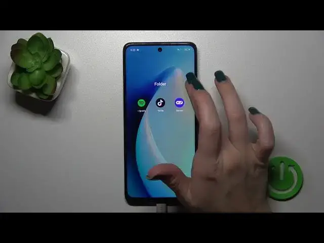 Video thumbnail for How to Create Home Screen Folders on REALME 11