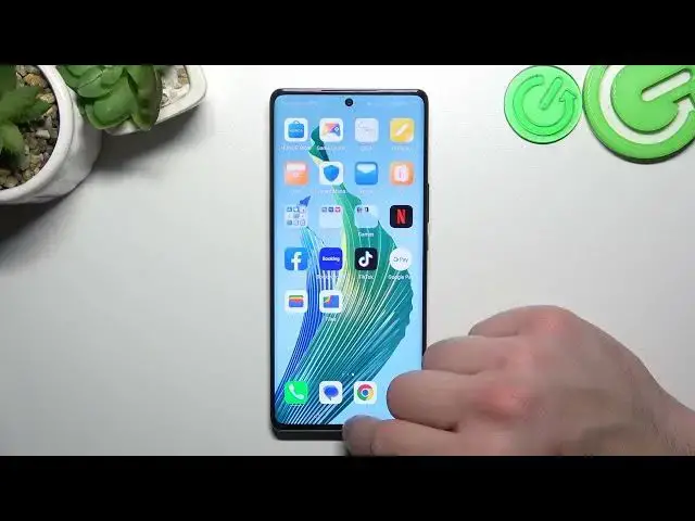 'Video thumbnail for How to Remove and Restore Messages Icon on HONOR Magic5 Lite'