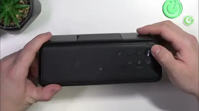 Video thumbnail for Speaker Preview on Sony SRS – Functions Presentation