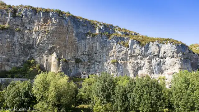 Video thumbnail for Cabrerets im Tal des Célé | Autorundreise Midi-Pyrénées