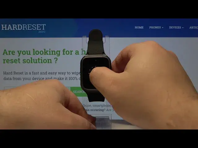Video thumbnail for How to Change Watch Face in TCL MoveTime Family Watch MT40x - Personalize Smartwatch