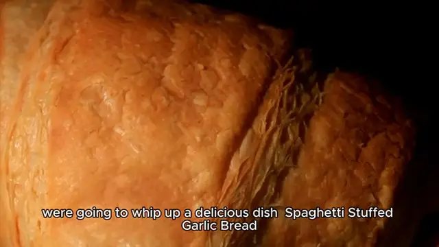 Video thumbnail for Spaghetti Stuffed Garlic Bread