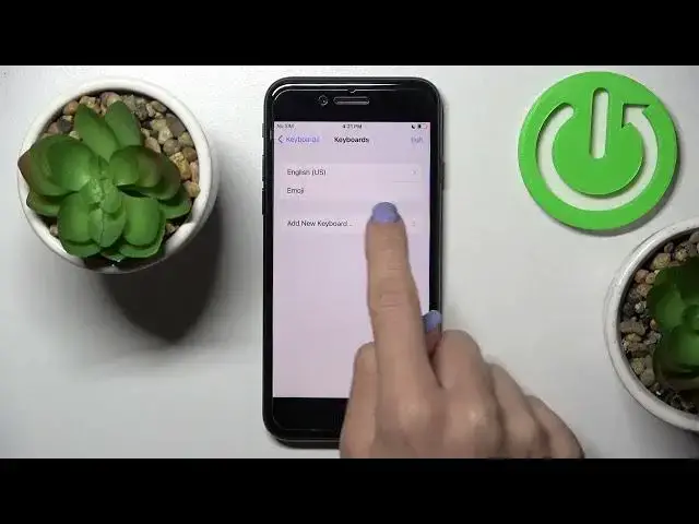 'Video thumbnail for How to Change Keyboard Dictionary on iPhone SE 2022 - Set Up Keyboard Language'