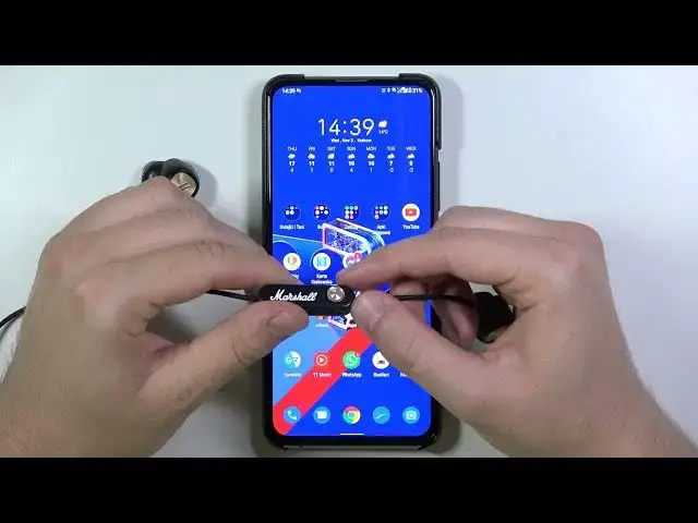 Video thumbnail for How to Power On & Off Manually Marshall Minor II?