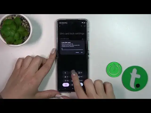 'Video thumbnail for How to Lock the SIM Card with a PIN Code on MOTOROLA Razr 40 Ultra - Enroll a SIM PIN'