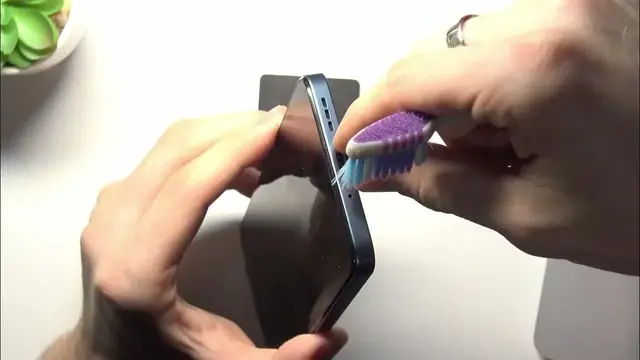 Video thumbnail for How to Clean USB Port in REDMI 13C Using Household Items