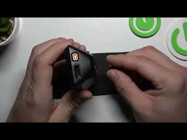 Video thumbnail for How to Input & Remove SD Card in Mio Mivue 785 Dashcam?