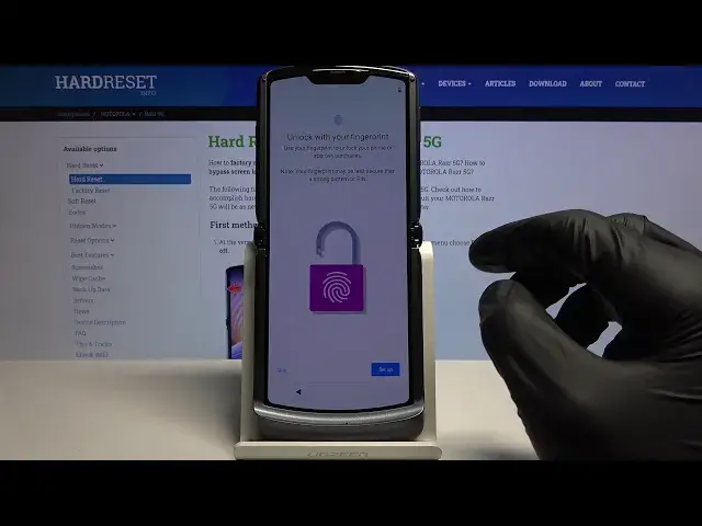'Video thumbnail for Motorola Razr 5G Set Up Process - Android Initial Setup Operation'