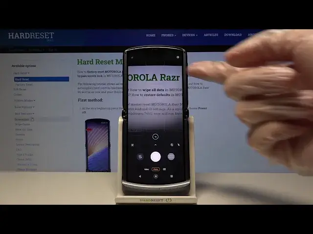 Video thumbnail for How to Show Grid Lines in MOTOROLA Razr 5G – Turn On / Off Orientation Lines