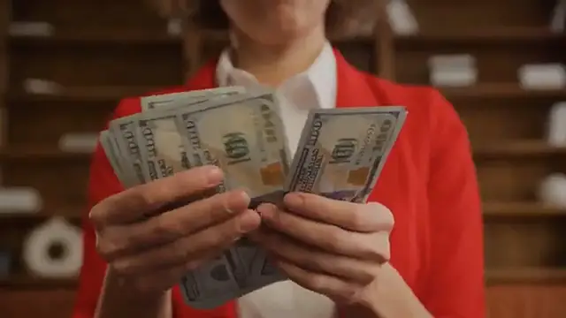 Video thumbnail for Why Billionaires Are Refusing To Retire