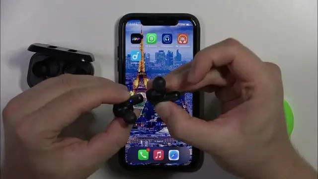 Video thumbnail for How to Power On & Off Skullcandy Dime 2?