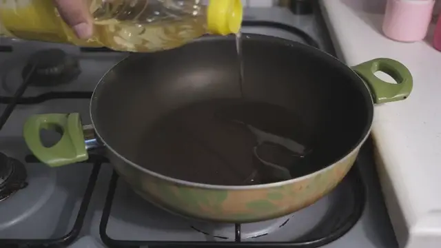 Video thumbnail for Bulk Cooking Chicken: Turn 2 Hours into 10 Meals