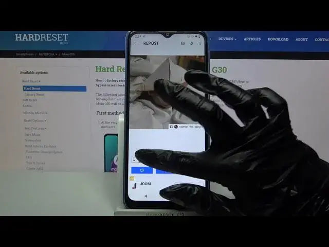 'Video thumbnail for How to Download Pictures from Instagram App in Motorola Moto G30 – Repost from Instagram'