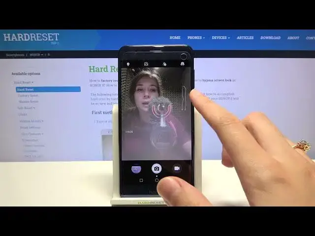 Video thumbnail for HUAWEI Honor 8 and Camera Features – Enable and Deactivate Camera Mirror Effect