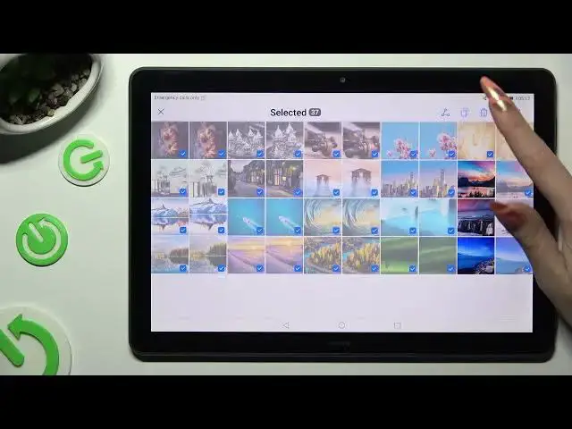 Video thumbnail for How to Select and Delete Multiple Photos At Once In Gallery on HUAWEI Mediapad T5