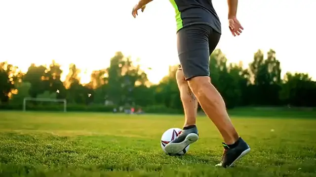 Video thumbnail for what is the red shoe club