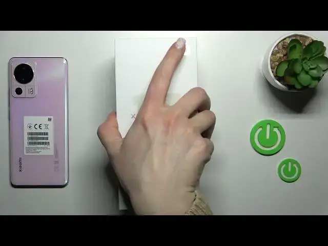 'Video thumbnail for Does the Xiaomi 13 Lite come with a Charger included?'