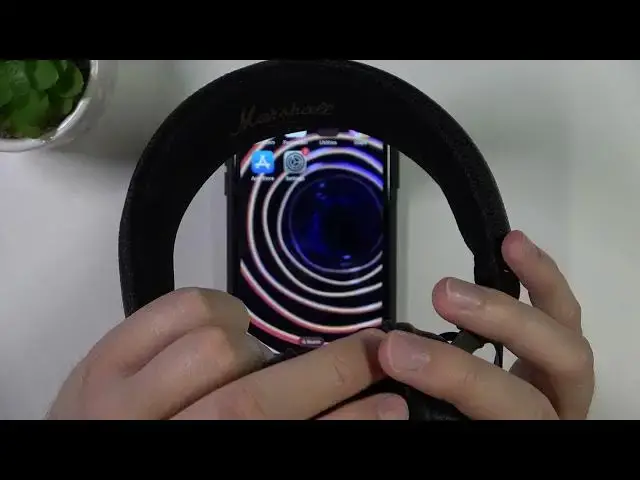 Video thumbnail for How to Pair Marshall MID ANC with any iPhone?