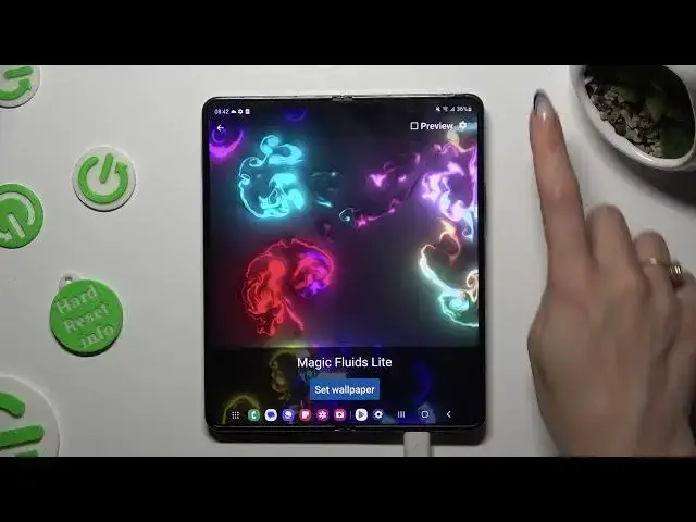 Video thumbnail for How to Install Live & Interactive Wallpapers on SAMSUNG Galaxy Z Fold5 - Magic Fluids App