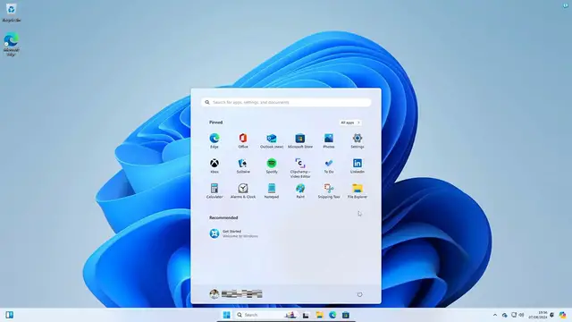 Video thumbnail for How To Debloat_Slim Down Windows 10_11 and Install It Automatically Without Internet and MS Account