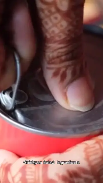 Video thumbnail for Non Boring Salad Recipe