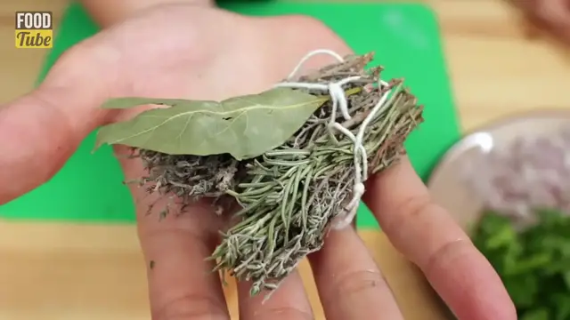 Video thumbnail for Perfect Moules Marinière _ French Guy Cooking(720P_HD)