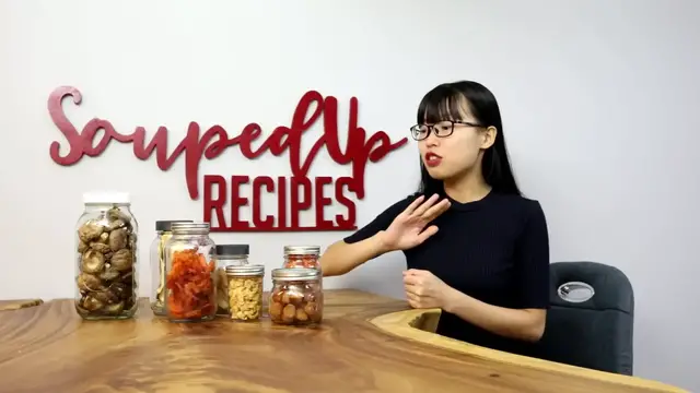 Video thumbnail for 17.Making Dried Shrimp, Scallops, and Mushrooms   Chinese Cooking 101 (1080p 50fps)