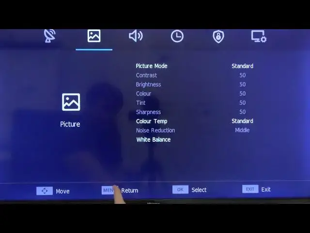 Video thumbnail for HiSense LED TV (H40BE5000) - Switch Off