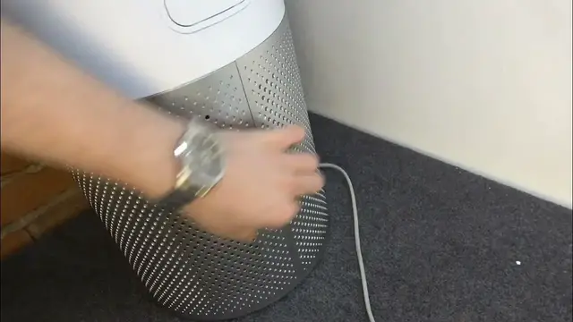 Video thumbnail for How to Easily Pair Your Hoover H Purifier 300 Using QR Code