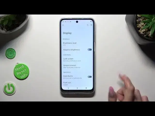 'Video thumbnail for How to Change the System Font Size on MOTOROLA Moto G32'