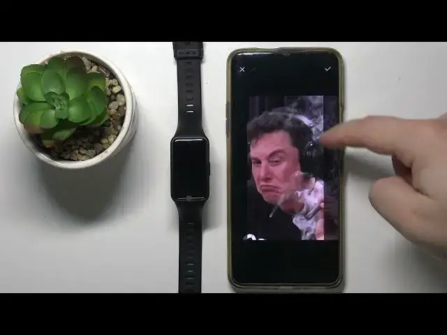 Video thumbnail for How to Set Watch Face in HONOR Band 6 – Update Watch Display