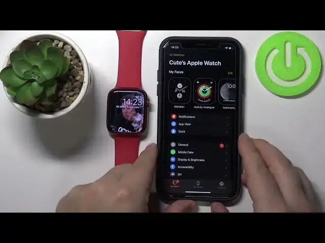 Video thumbnail for How to Change Watch Orientation on APPLE Watch Series 7 – Set Digital Crown Orientation