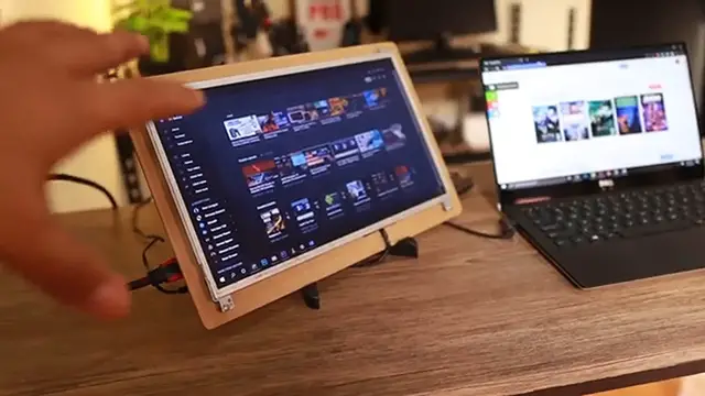 Video thumbnail for How to turn Old Laptop Screen into External Desktop Monitor