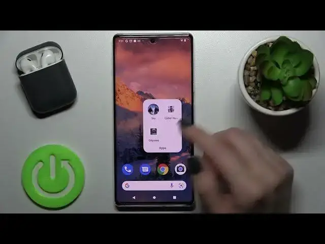 Video thumbnail for How to Create Home Screen Folders on GOOGLE Pixel 6 Pro - Add Folder to Home Screen