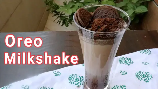 Video thumbnail for Oreo Milkshake - Only 3 Ingredients | Super Delicious and Made in 2 Minutes ओरिओ बिस्कुट