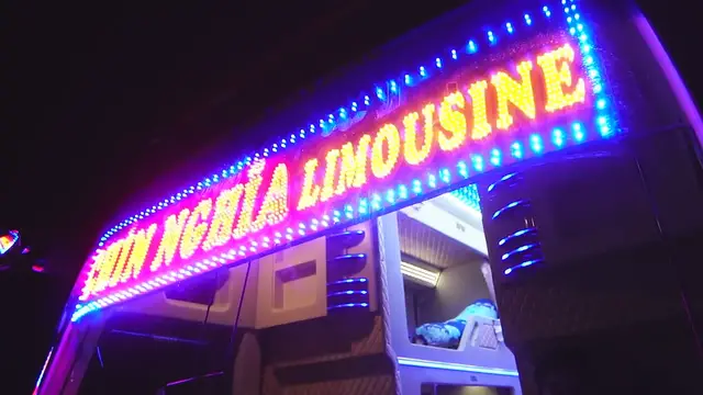 Video thumbnail for Xe chín nghĩa limousine siêu hot