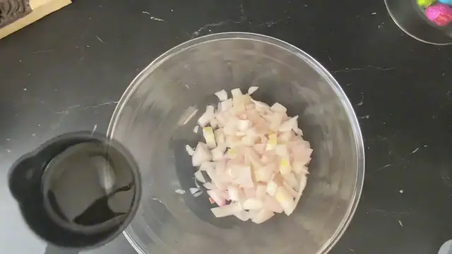 Video thumbnail for Week 1 - Day 6 - Lunch - Lose 5 Kg in 5 weeks - Effortless Caramelized Baked Chicken Legs recipe