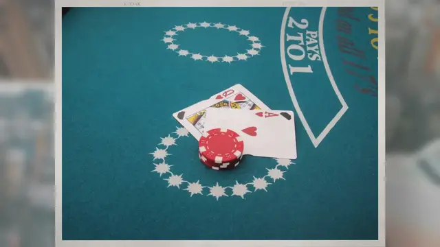 Video thumbnail for What Is Free Bet Blackjack?
