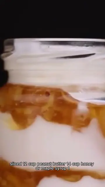 Video thumbnail for Peanut Butter-Banana Yogurt Parfaits