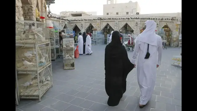 Video thumbnail for De la discriminación al empoderamiento: el viaje de las mujeres qataríes en la sociedad
