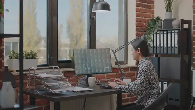 Video thumbnail for Mastering Swing Trading in Cryptocurrencies: Strategies and Techniques