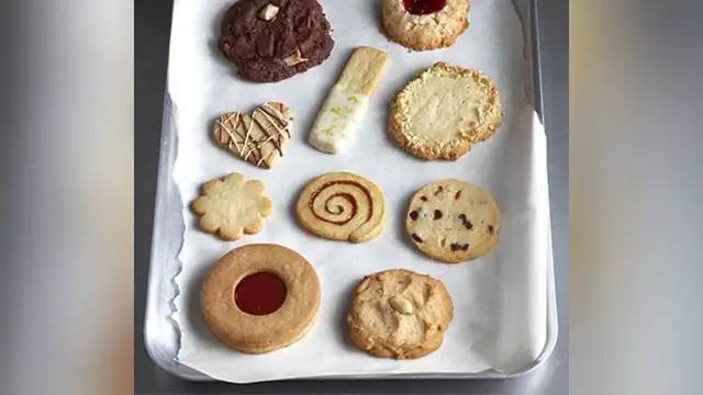 Video thumbnail for simple biscuit recipe