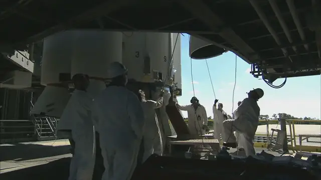 Video thumbnail for Stocks making the biggest moves midday: Rocket Lab, Bavarian Nordic, H&R Block and more