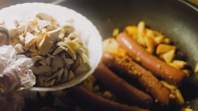 Video thumbnail for Gourmet Grilled Cheese Variations